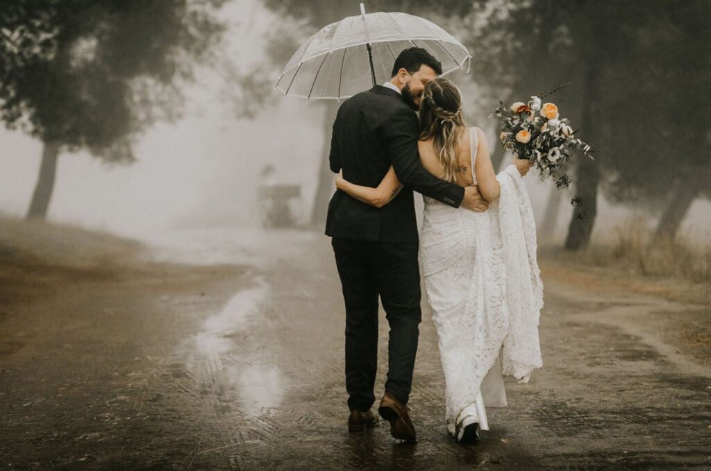 rainy-wedding-photoshoot-inspirations