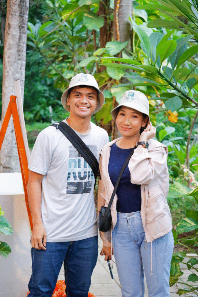 How to Survive a Bridal Fair (Without Getting Overwhelmed!) 3 How to Survive a Bridal Fair (Without Getting Overwhelmed!) 3