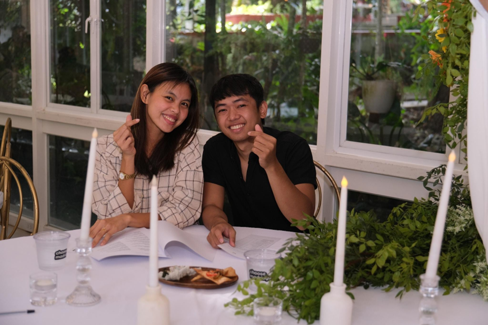 How to Survive a Bridal Fair (Without Getting Overwhelmed!) 8 How to Survive a Bridal Fair (Without Getting Overwhelmed!) 8