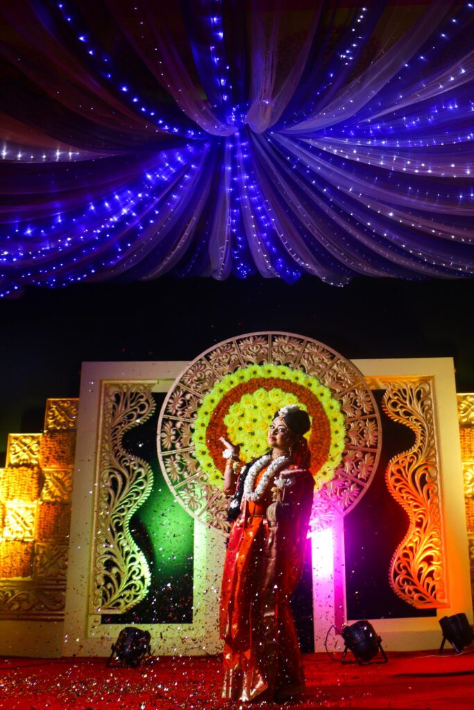 Trending Wedding Motifs of The Year and How To Use Them 9 wedding-motif-electric