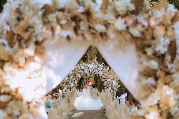 Versatile Wedding Themes